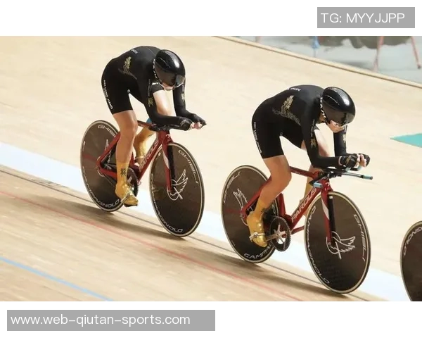 耀威猜与乔治的巅峰对决谁能在赛场上赢得最终胜利